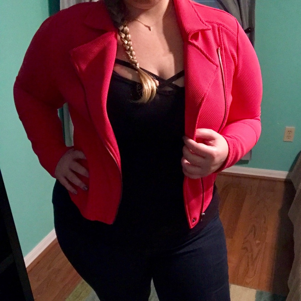 Torrid pink textured moto jacket 💗🏍